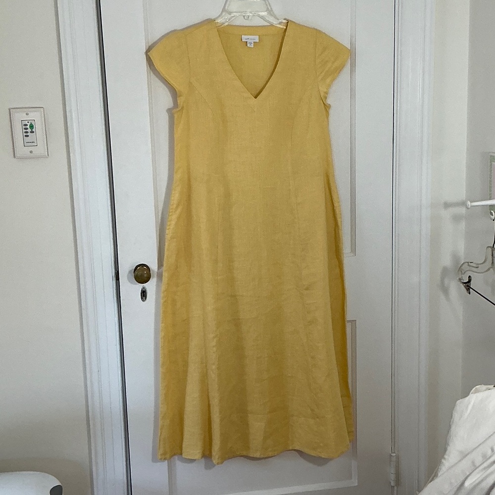 Linen v-neck maxi dress with cap sleeves and coordinating scarf from J.Jill, PXS